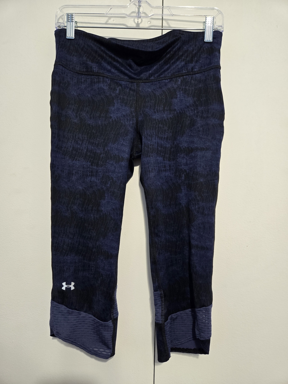 Under Armour HeatGear Compression Capri Leggings Blue Print MD‎